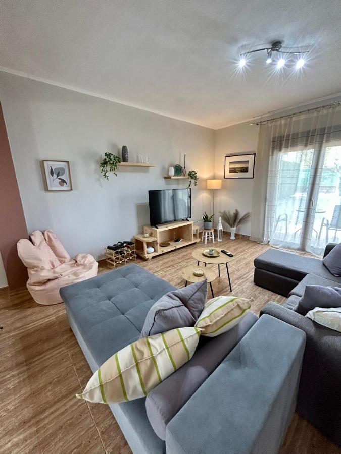 فيلا My Bright House أفيتوس المظهر الخارجي الصورة